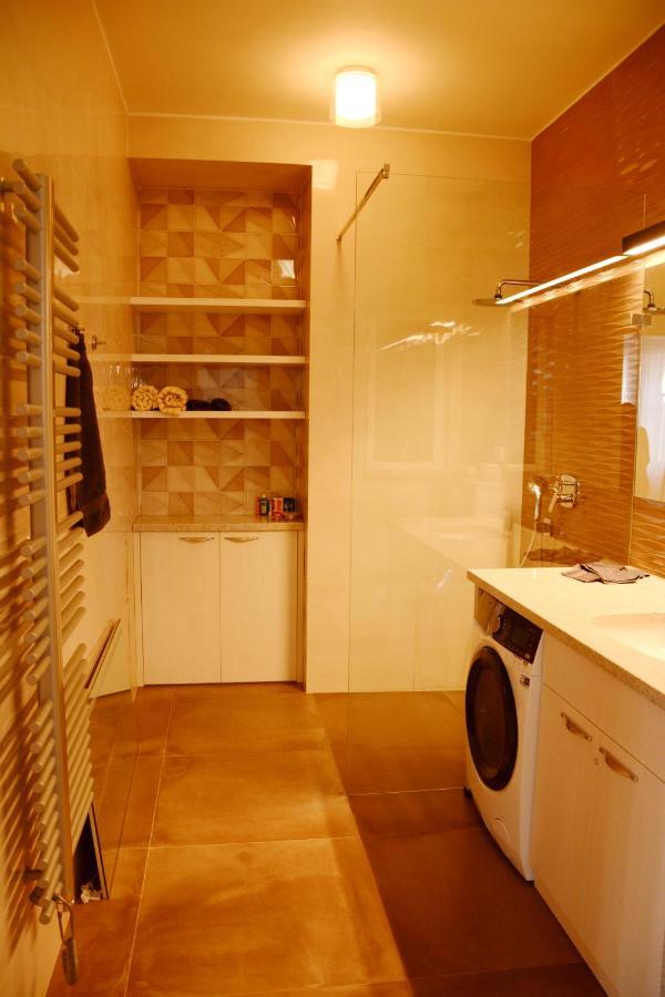Premium Apartment Near Banska Bystrica Square With Two Big Bedrooms Exterior photo