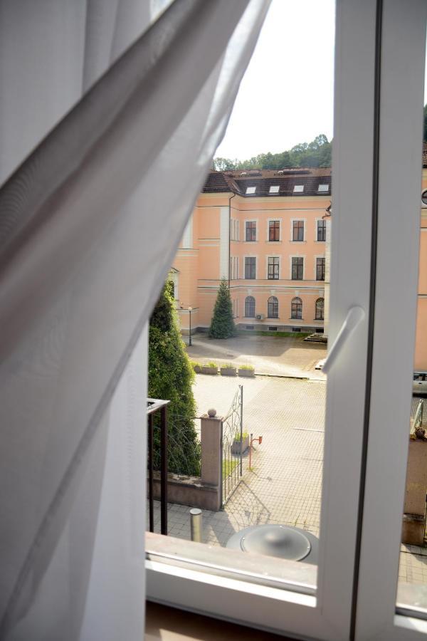 Premium Apartment Near Banska Bystrica Square With Two Big Bedrooms Exterior photo